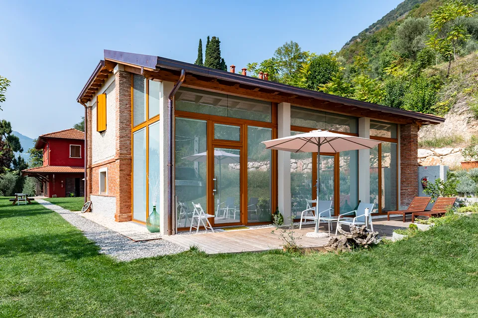 Integral blinds in garden rooms